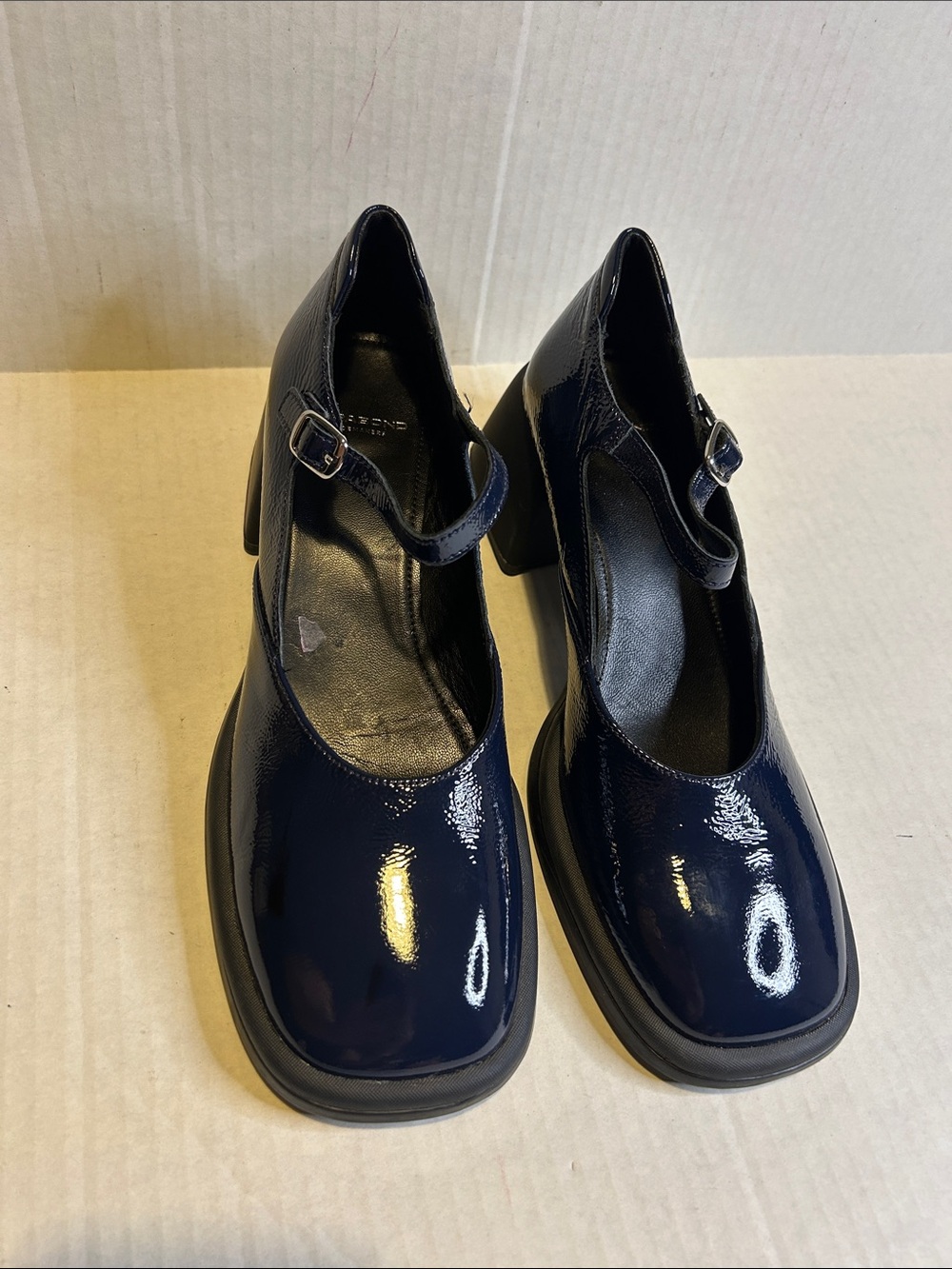 Vagabond Shoemakers Ansie Patent Mary Jane Size 9 - Picture 2 of 14